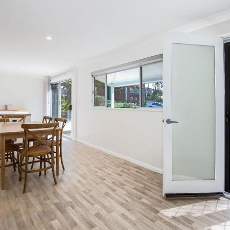 Windansea Cottage Pet Friendly Ocean Glimpses Vincentia Exterior photo