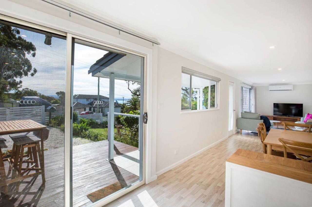 Windansea Cottage Pet Friendly Ocean Glimpses Vincentia Exterior photo
