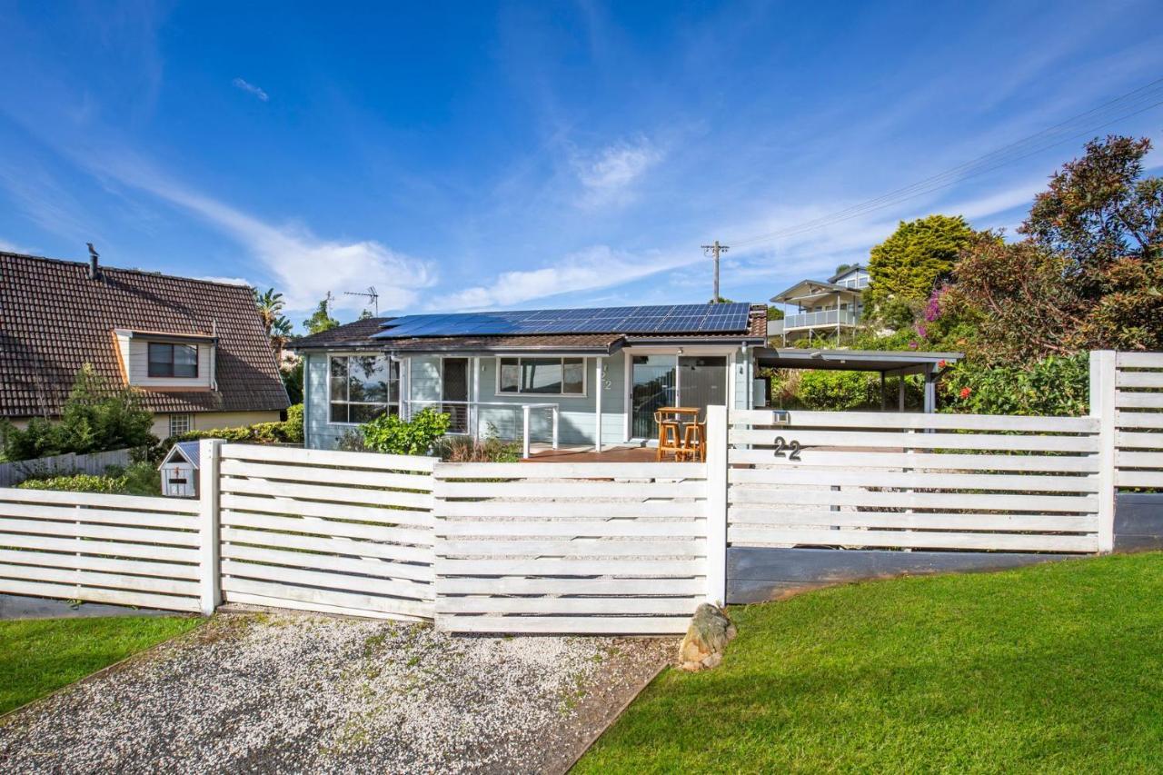 Windansea Cottage Pet Friendly Ocean Glimpses Vincentia Exterior photo
